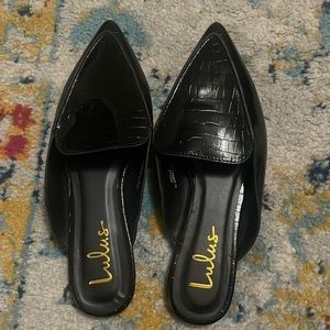 Lulus Flats